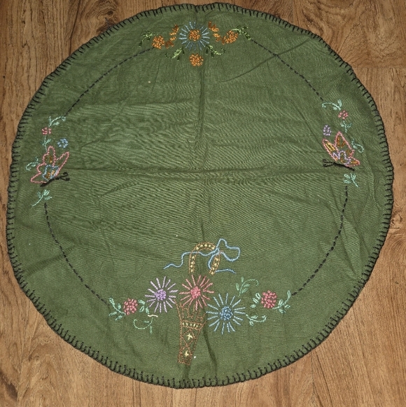 Handmade Other - Vintage Embroidered Green Doilie with Floral and Butterfly Design